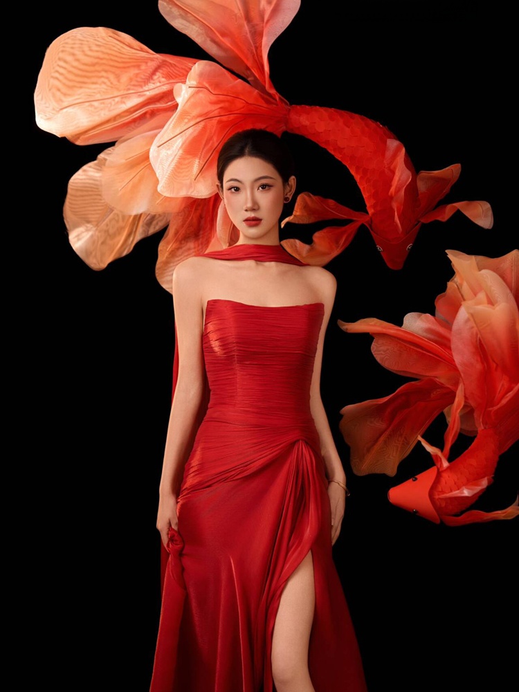 Ethnic Fashion Shoot - Gaun Gaya Cina Ikan Mas Merah